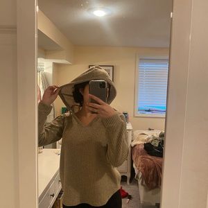 Women’s hooded top